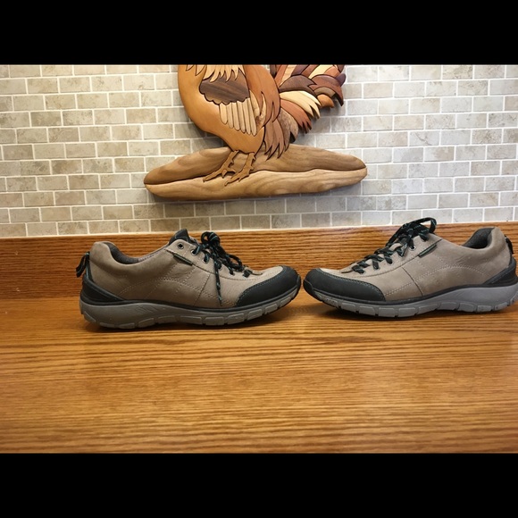 clarks wavewalk ladies